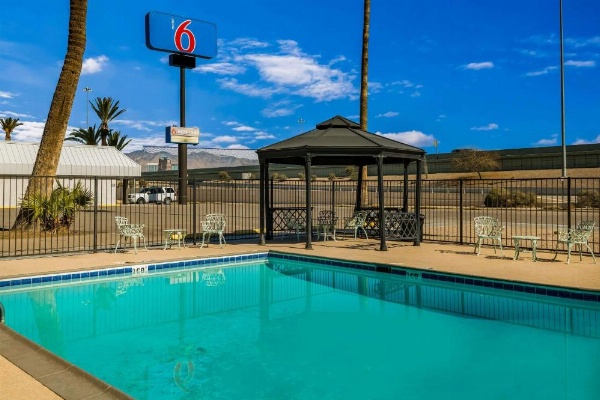 Motel 6-Tucson, AZ-Downtown image 10
